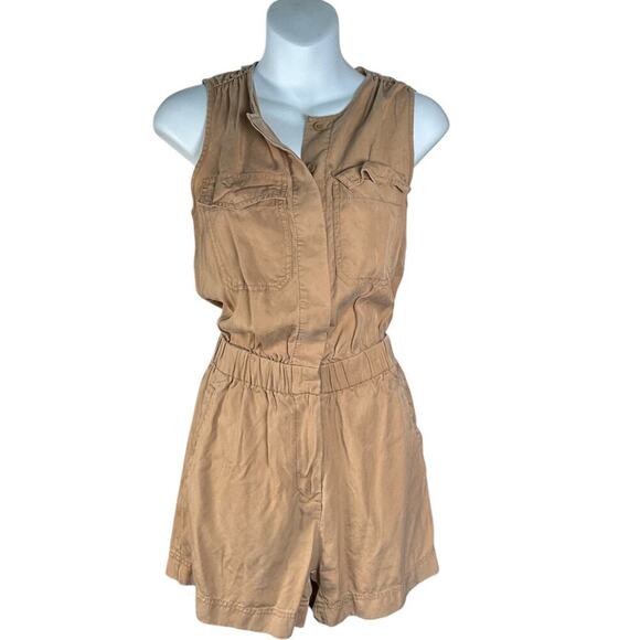 Banana Republic Size XS Utility Romper Latte Shorts Safari Classic Luxury Button - Picture 11 of 11